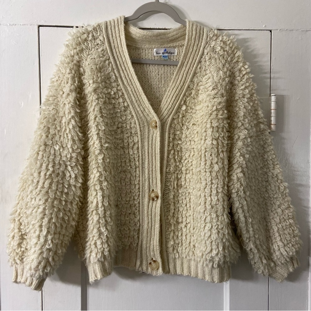 Luxe Apothetique Shaggy V-Neck Sweater Cardigan